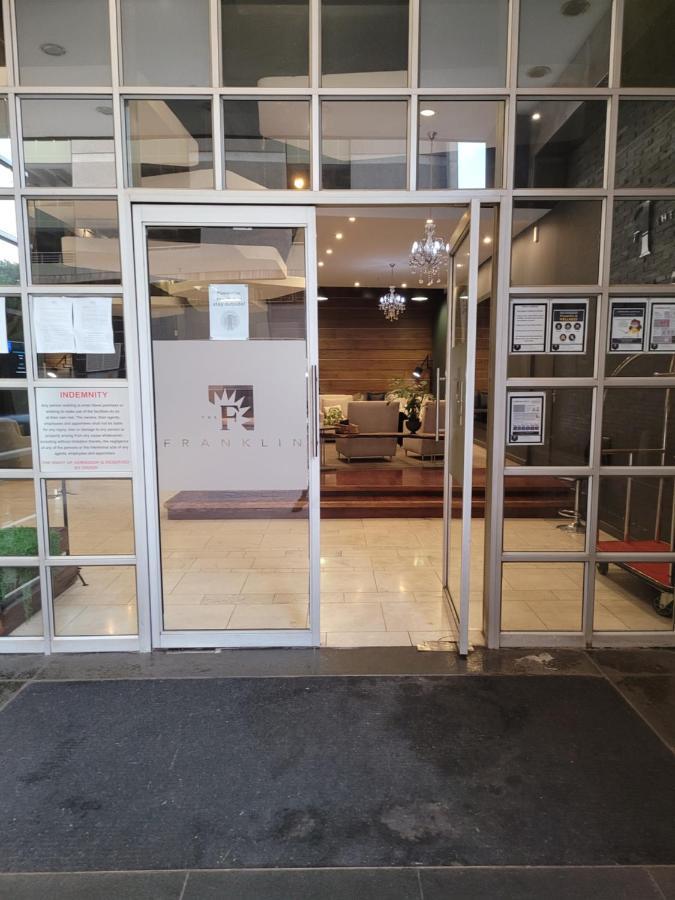 The Franklin Luxury Apartments ヨハネスブルグ エクステリア 写真