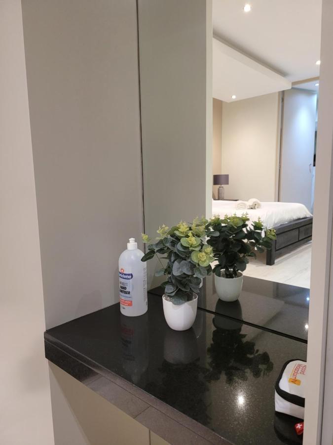 The Franklin Luxury Apartments ヨハネスブルグ エクステリア 写真
